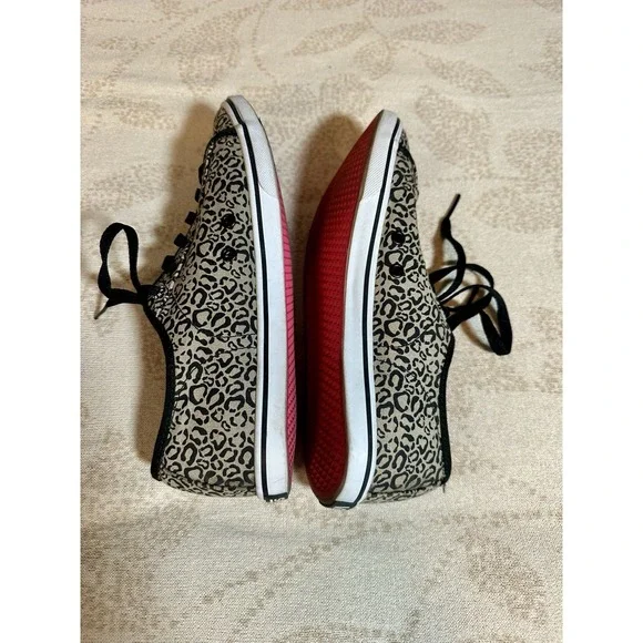 Vans Classic Slip On Womens Size 9 Shoes Cheetah Leopard Print Skate Sneakers - Picture 7 of 10